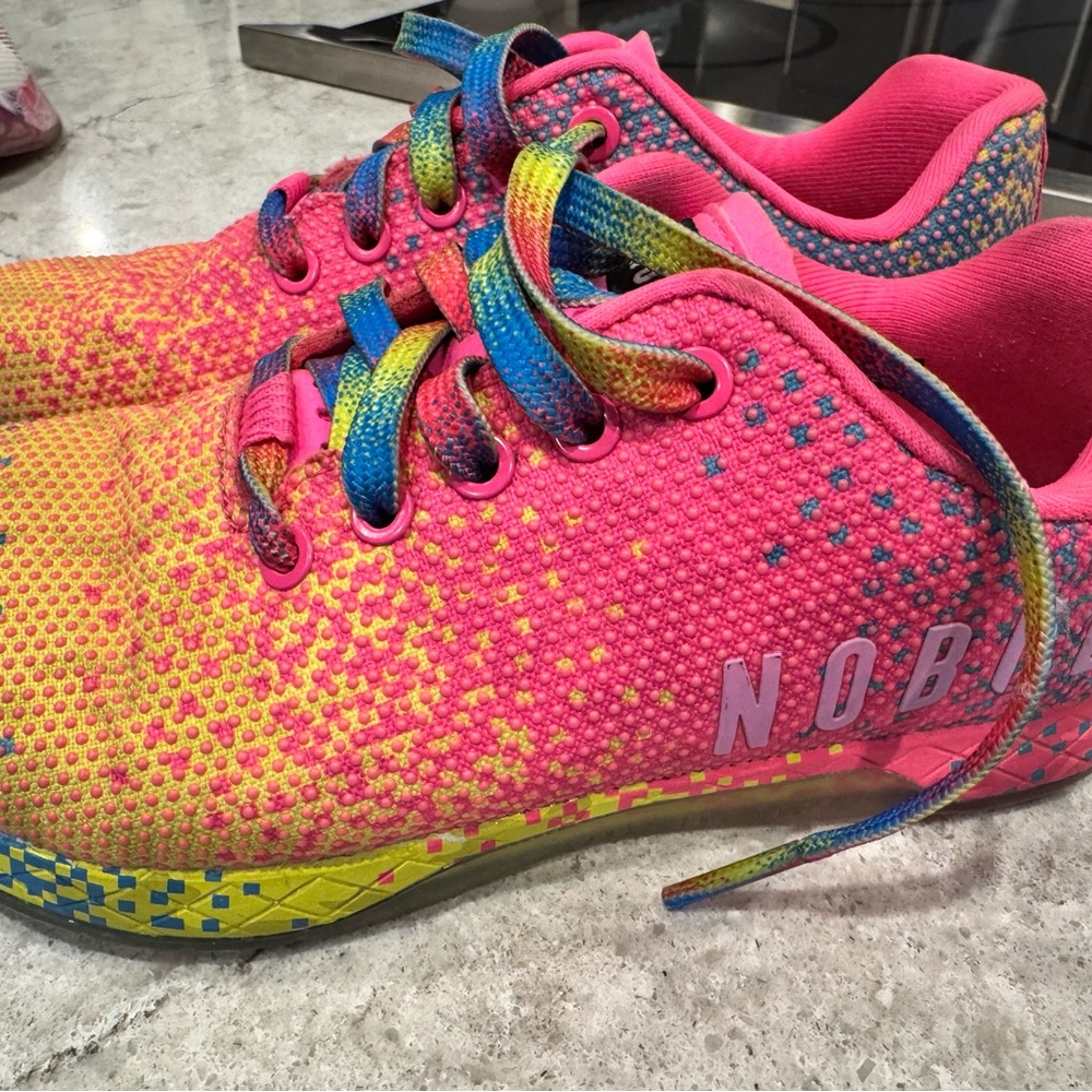 NOBULL Neon Glitch Outwork Women’s Lifting Shoes Size 7.5 Like New wore 3 times